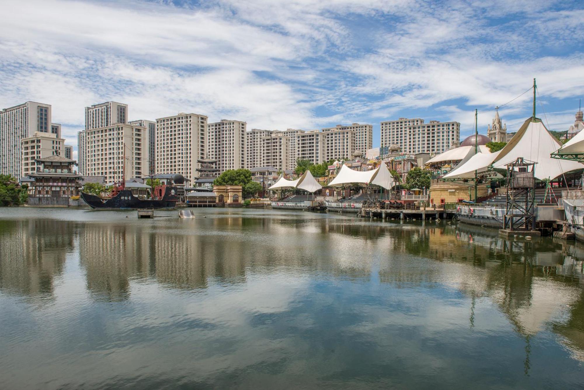Yiwu Baide Theme Hotel Eksteriør billede