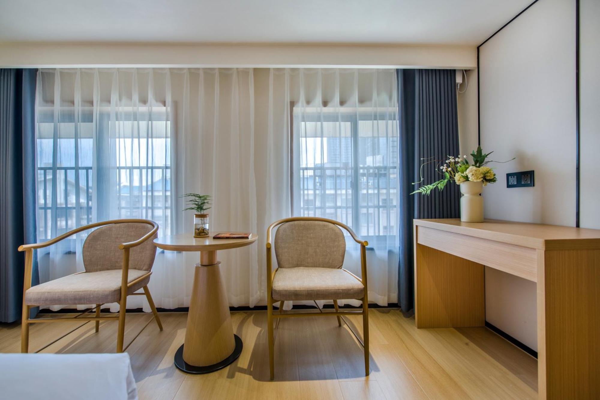 Yiwu Baide Theme Hotel Eksteriør billede